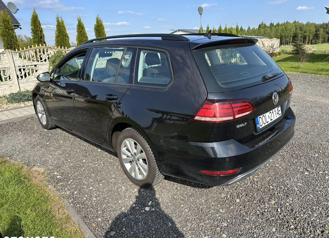 Volkswagen Golf cena 49900 przebieg: 130000, rok produkcji 2018 z Złotów małe 121